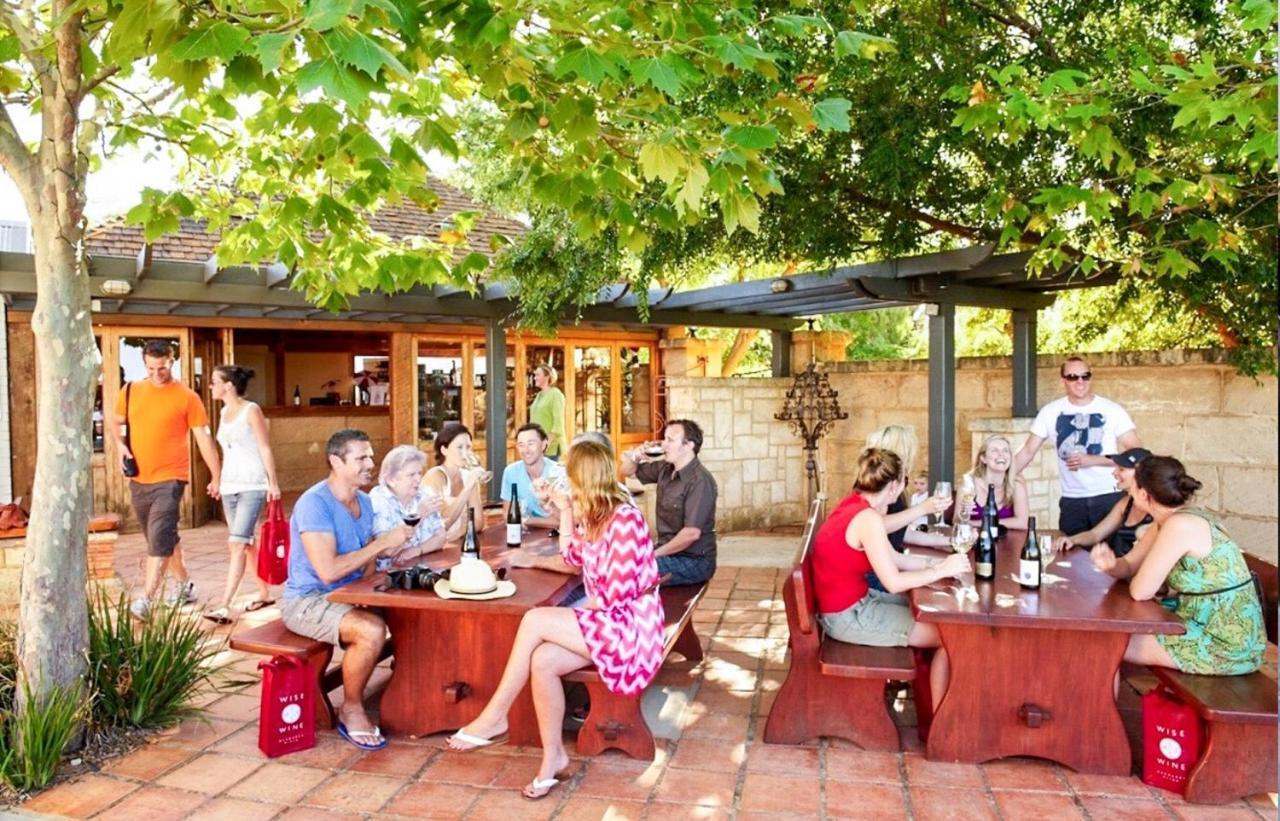 Caversham B&B Perth Extérieur photo
